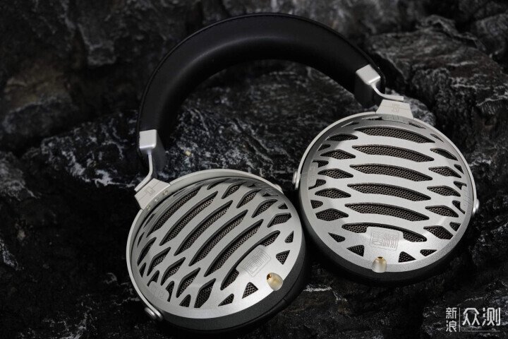 這款耳機如何兼顧高解析與久戴舒適？_新浪眾測