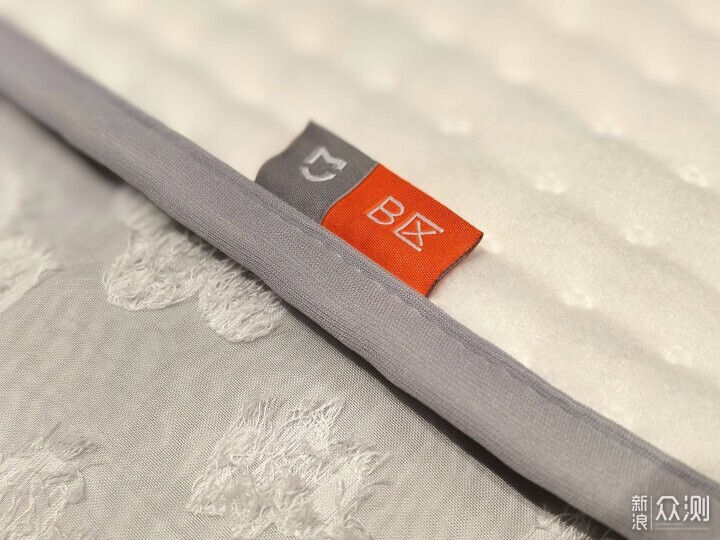 米家智能電熱毯，暖被窩的平替品_新浪眾測