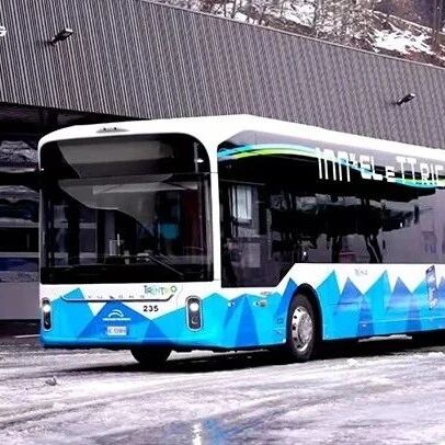 宇通向米兰冬奥会交付电动巴士