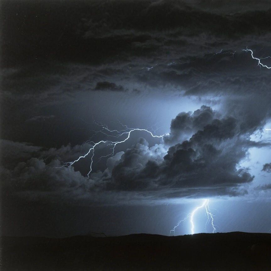 002326宣布：终止收购