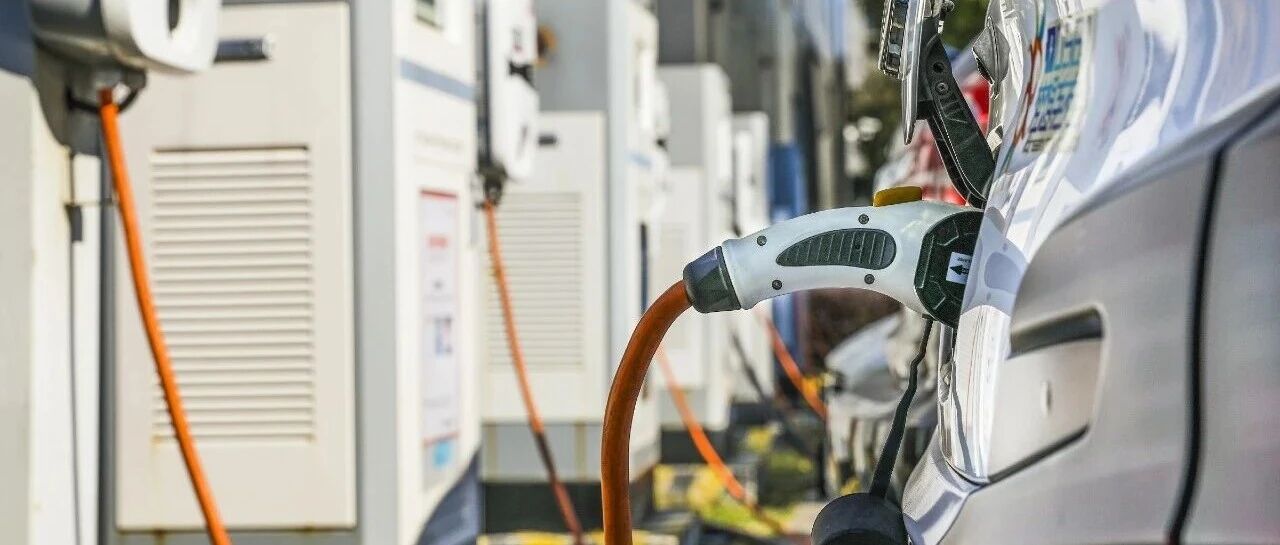 新能源汽车迎春运“大考”：力保充电、救援无忧