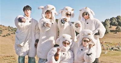 《宇宙闪烁请注意》热度断层领先