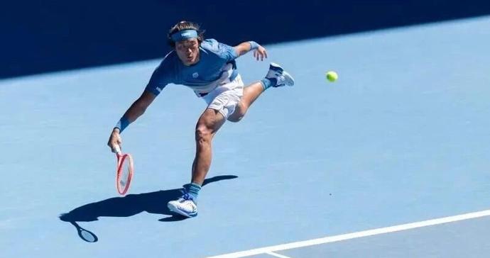 布里斯班加冕，张之臻2026赛季重启前路可期