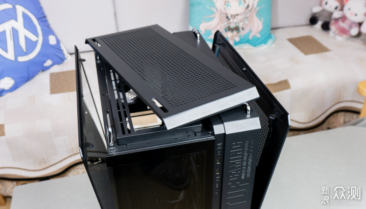 Asus創夢PF120風扇+AsusTUF GT502的極簡光域_新浪眾測