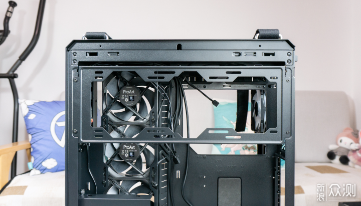 Asus創夢PF120風扇+AsusTUF GT502的極簡光域_新浪眾測