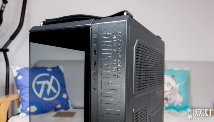 Asus創夢PF120風扇+AsusTUF GT502的極簡光域_新浪眾測