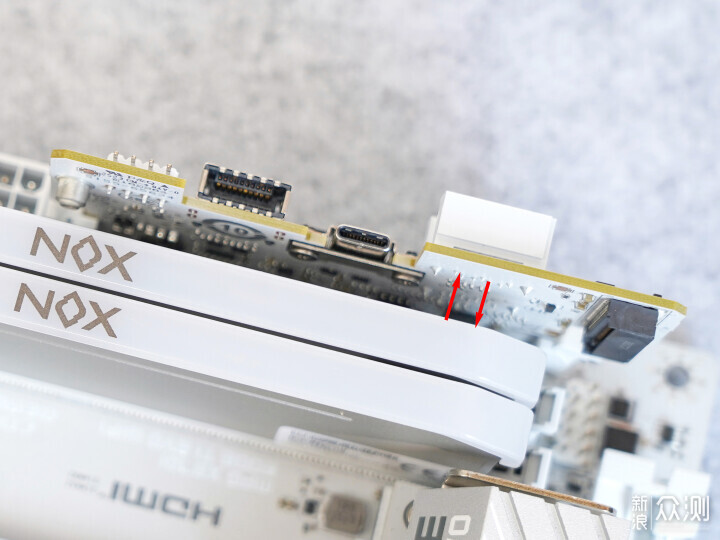 微星X870I刀鋒鈦評測分享，擴展超強的ITX主板_新浪眾測