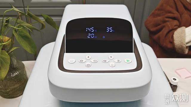 38節送禮首選，樂立克全自動燙畫機實用又有面_新浪眾測