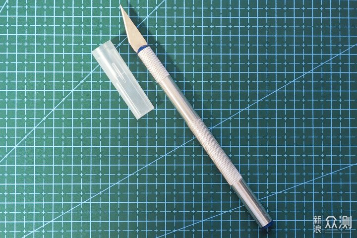 小米14 Pro鏡頭玻璃摔碎了?教你只花3元搞定！_新浪眾測