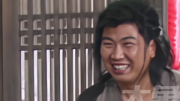 武林外传小米扮演者开免费自助餐厅倡节粮