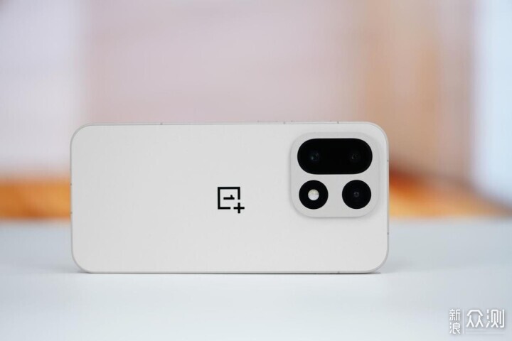 一加15現在的價格不錯，性能續航影像都在線_新浪眾測