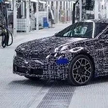 标配800V+第六代eDrive技术！仪表板几乎无按钮！新世代宝马i3预告图发布！3月中旬全球首发！