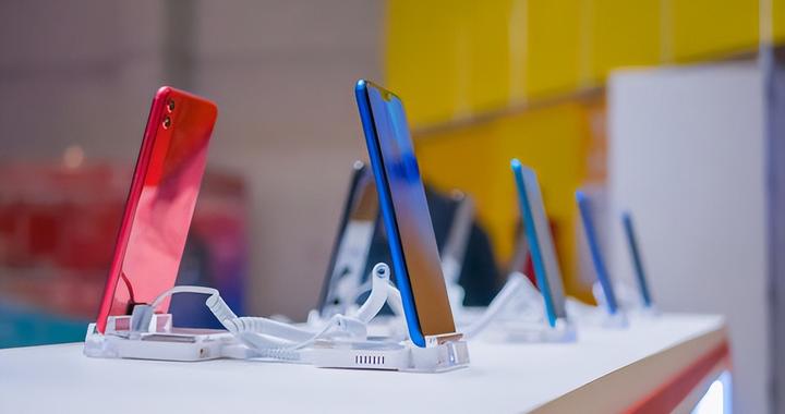 OPPO，官宣调价！小米要涨价吗？雷军：尽量降低消费者接受难度！业内：手机厂商也是“受害者”