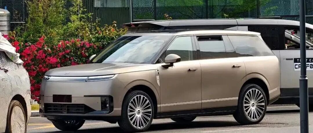 广州版揽胜，车长超5米2，增程/纯电，压力给到蔚来ES8了？