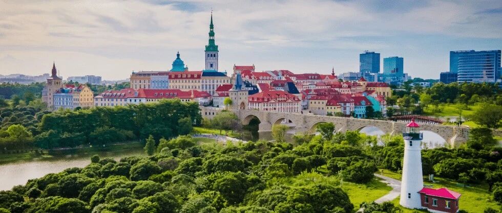 “我被大厂‘优化’后，才懂了华为的‘熵减’与组织活力”