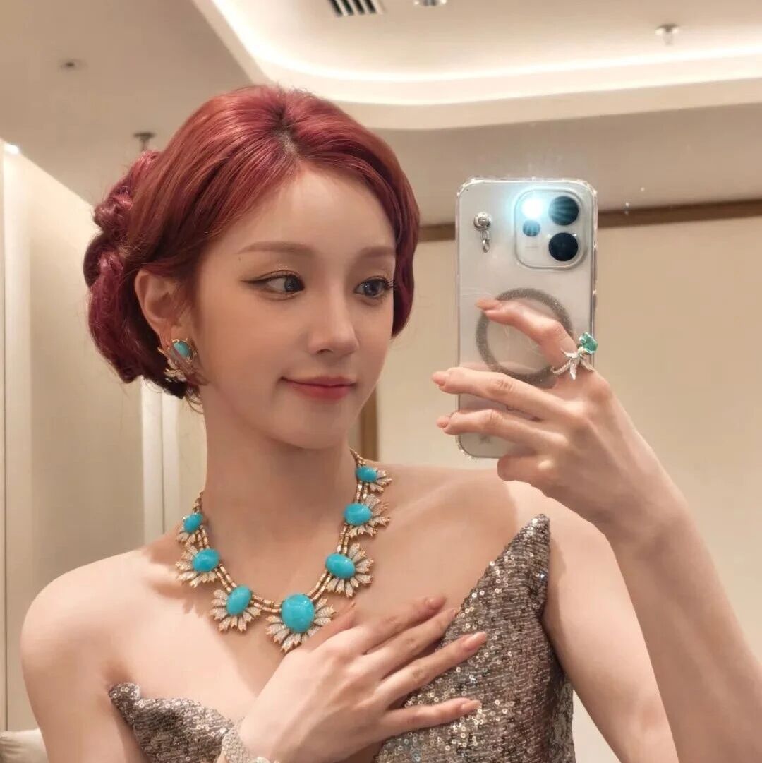 宋雨琦在曼谷演唱会头部受猛烈撞击事故后，发长文报平安称身体状况已明显好转，首次宣布今年要发第一张中文专辑