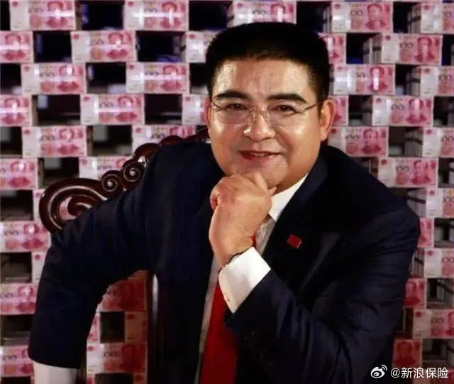 陈光标赠豪车表彰英雄，这种行为是否能成为社会正能量的新标杆？