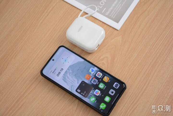 率先用上半固體電池！西聖 PB-S自帶充電寶_新浪眾測