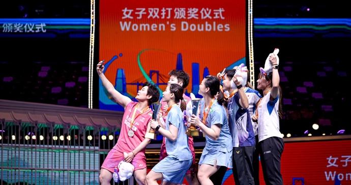 男单时隔九年再夺冠女双包揽金银牌，国羽亚锦赛有收获有遗憾