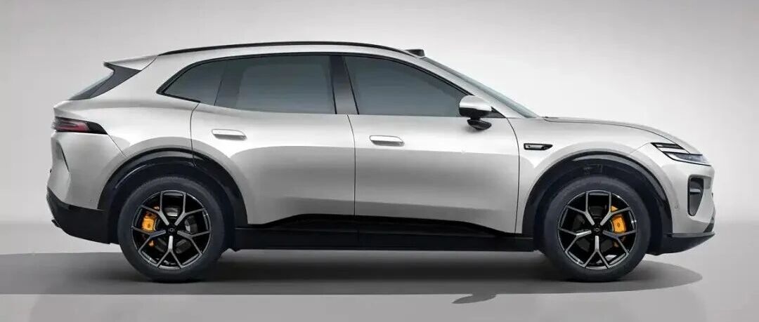 20万级，国产大厂出品，高阶智驾，800V+6C，双电机四驱，车长超4米8，小米YU7新对手？