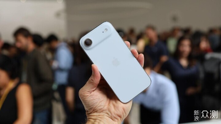 降價的iPhone Air值得入手嗎？這裏或許有答案_新浪眾測