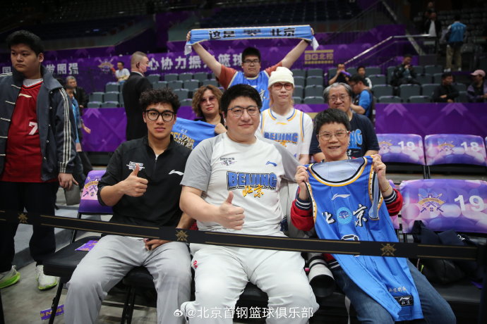 北京男篮主场强势表现，能否在季后赛中突破历史最佳战绩？