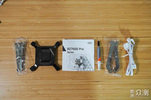 水冷替代品!不擋內存,超頻三RZ700D Pro ARGB_新浪眾測
