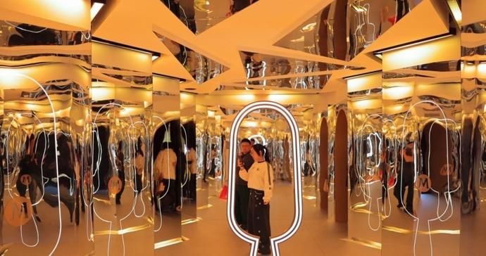 梦龙Pleasure Store快闪店亮相杭州西湖，王嘉尔惊喜现身