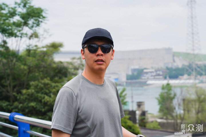 防曬遮熱能摺疊，單導摺疊帽夏日必備神器_新浪眾測
