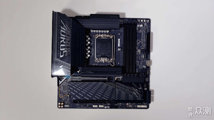 異環 U7+B860M電競雕主板+5060Ti 8G性能簡測_新浪眾測