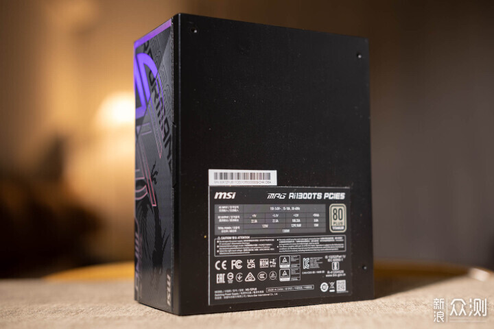 微星旗艦級電源MPG Ai1300TS PCIE5月神分享_新浪眾測