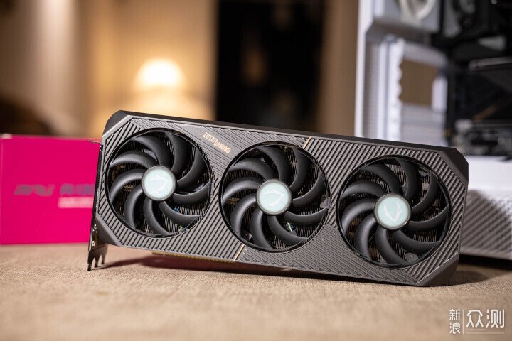 微星旗艦級電源MPG Ai1300TS PCIE5月神分享_新浪眾測