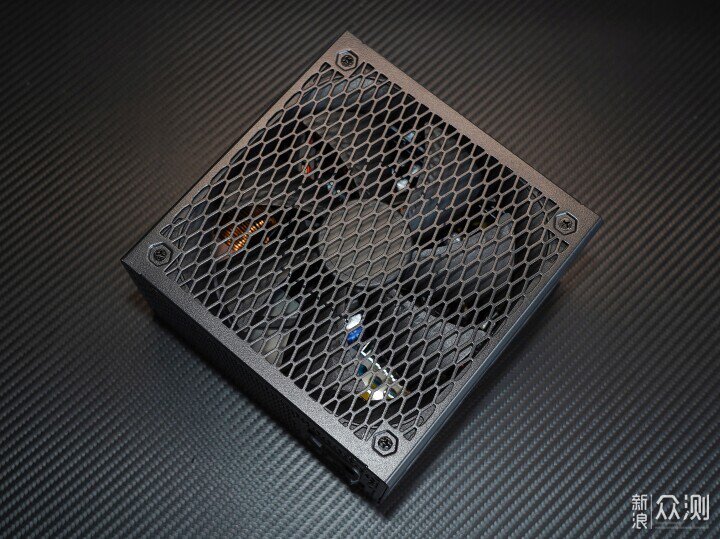 白金電源“畢業生”—振華LEADEX III P850W_新浪眾測