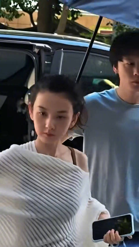 宋祖儿新剧素颜出镜引热议，骨相优势获赞