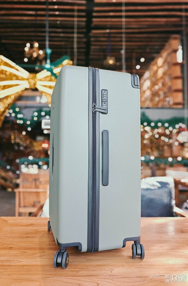 出行好搭子，有顏又有料的地平線8號行李箱_新浪眾測