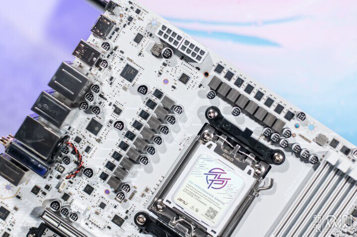 微星MPG B850M EDGE TI MAX WIFI刀鋒鈦評測_新浪眾測
