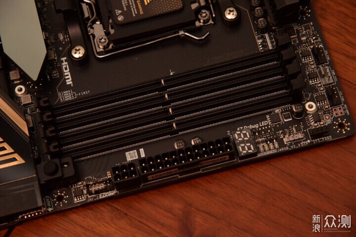 9850X3D好搭檔，微星X870E ACE MAX開箱記！_新浪眾測