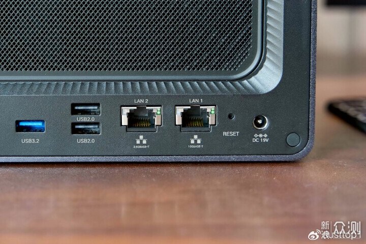 免費Office小龍蝦愛馬仕，綠聯 DXP4800 Plus_新浪眾測
