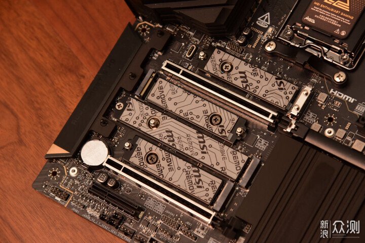 9850X3D好搭檔，微星X870E ACE MAX開箱記！_新浪眾測