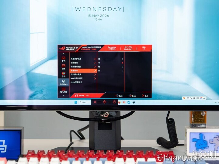 ROG 27寸OLED電競顯示器，FPS/3A/競速都拿捏_新浪眾測