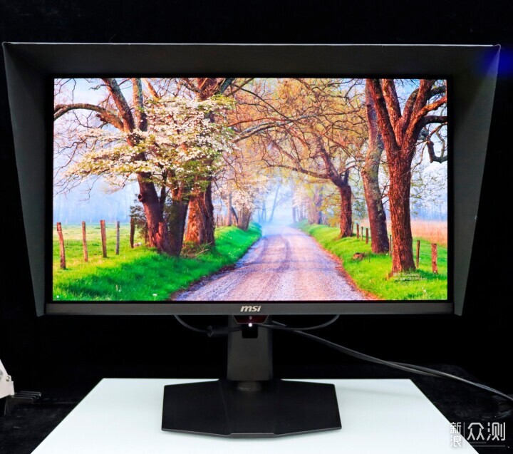 MPG 271QR QD-OLED X50 流光_新浪眾測