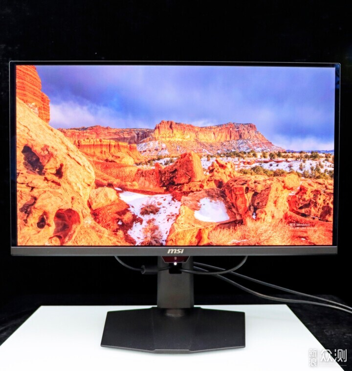 MPG 271QR QD-OLED X50 流光_新浪眾測