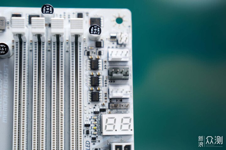 微星B850M EDGE TI MAX WIFI:純白MATX全能板_新浪眾測