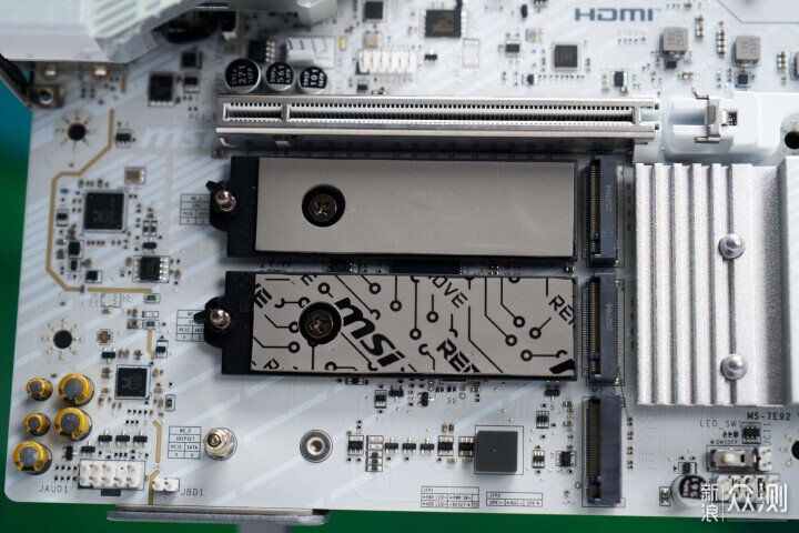 微星B850M EDGE TI MAX WIFI:純白MATX全能板_新浪眾測