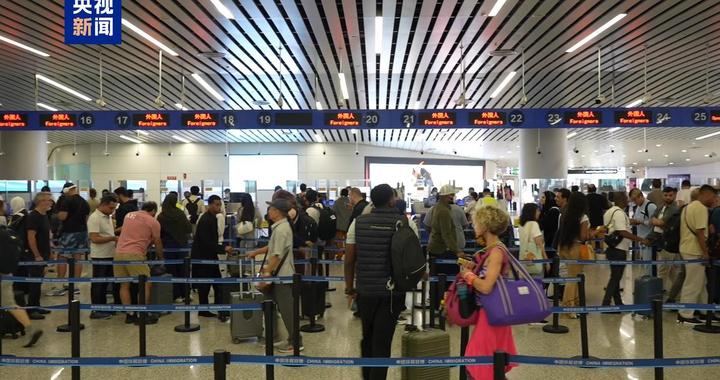 广州往返阿斯塔纳首条直飞航线开通 白云机场口岸中亚客流攀升