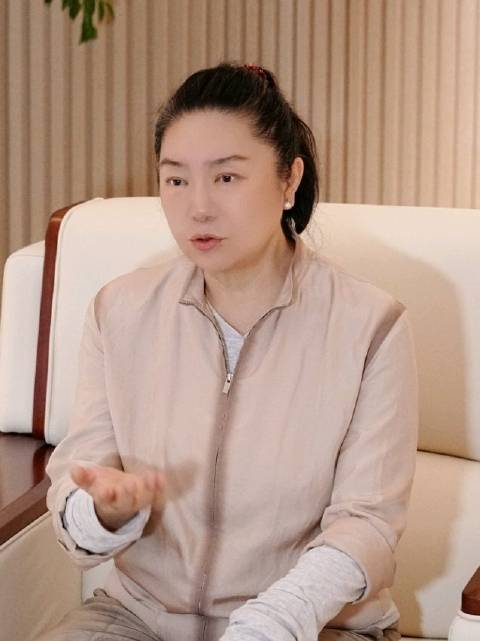 田沁鑫《青蛇》人物判词