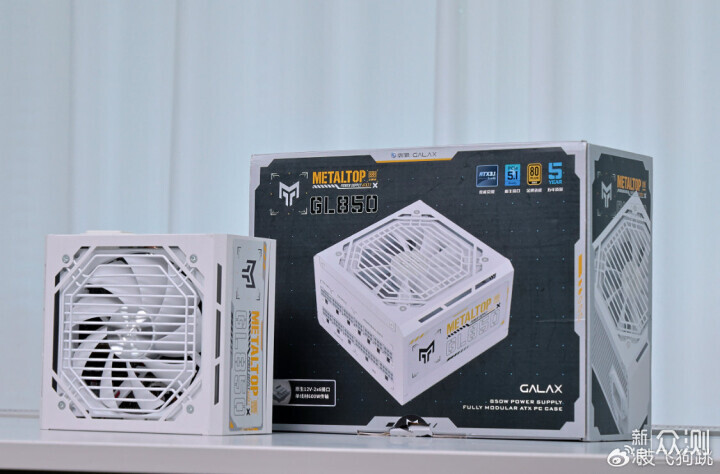 預算1W高顏值刀把主機：9700X+5060Ti+32G內存_新浪眾測