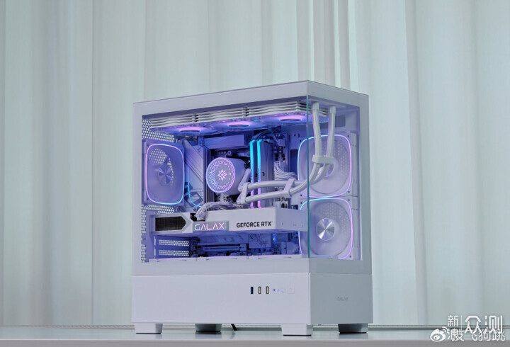 預算1W高顏值刀把主機：9700X+5060Ti+32G內存_新浪眾測
