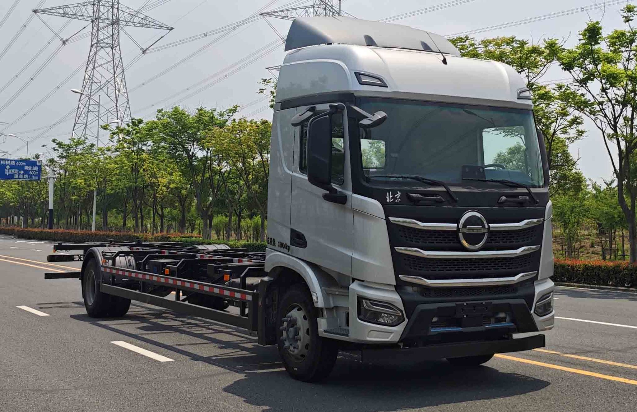 北汽北京牌车厢可卸式汽车新车申报：最高车速89km/h 能满足工程运输需求吗？