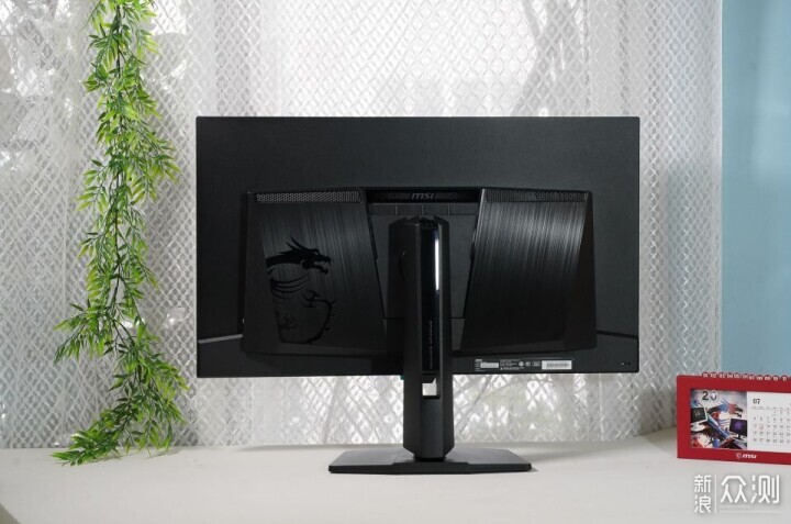 4K OLED顯示器微星MPG 322UR QD-OLED X24流光_新浪眾測